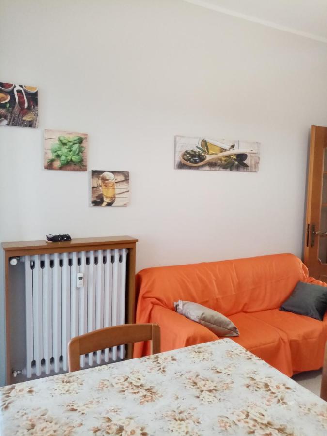 Bruno Turin Apartment Near The Metro Collegno Eksteriør billede
