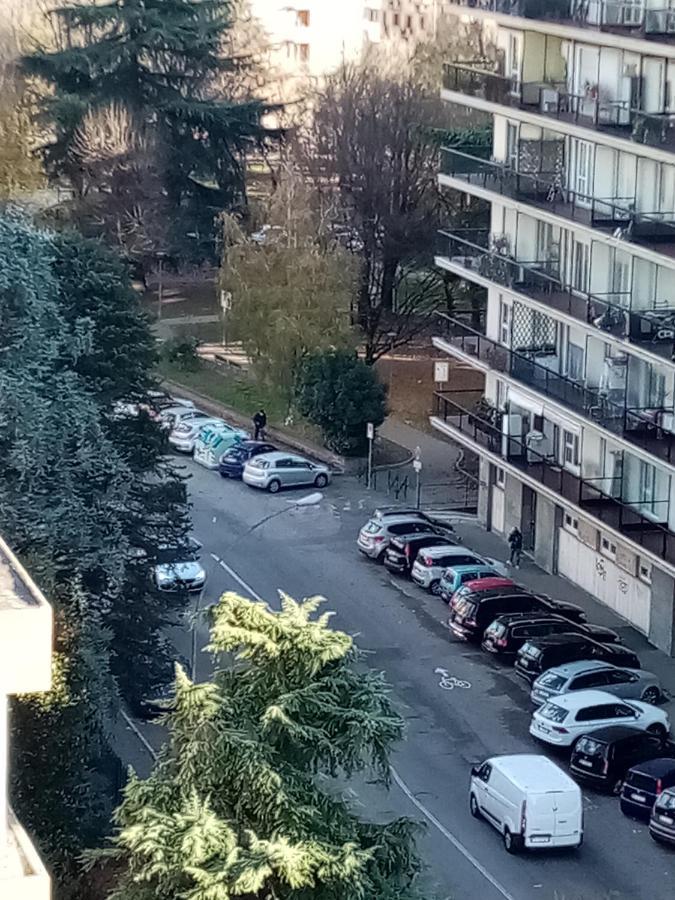 Bruno Turin Apartment Near The Metro Collegno Eksteriør billede